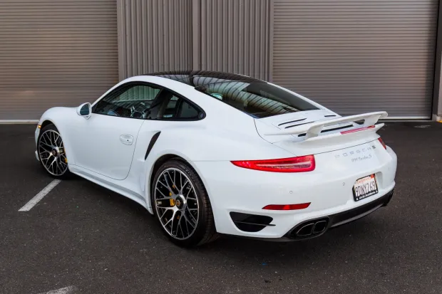 2015 911 Turbo S photo 2