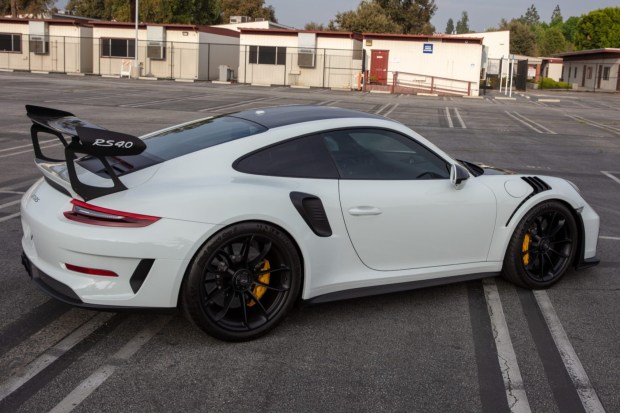 2019 911 GT3 RS photo 2
