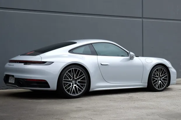2023 911 Carrera 4S photo 2
