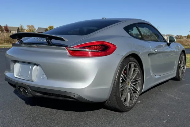 2016 Cayman S photo 2