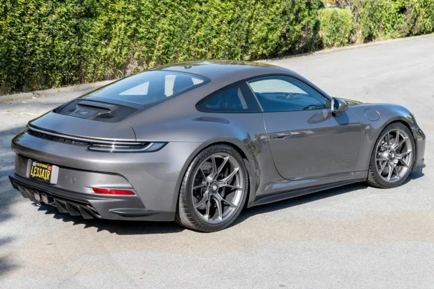 2023 911 GT3 photo 2