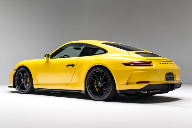 2018 911 GT3 Touring photo 2