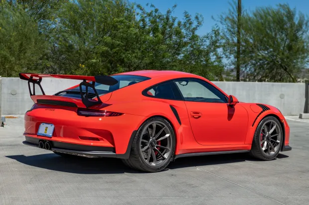 2016 911 R photo 2