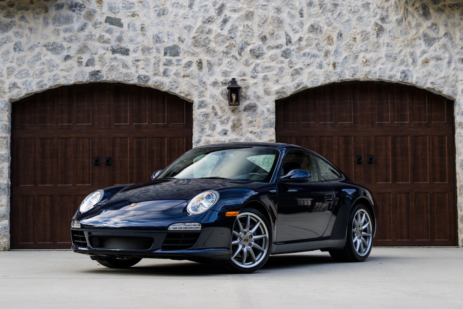 2011 911 Carrera photo 2
