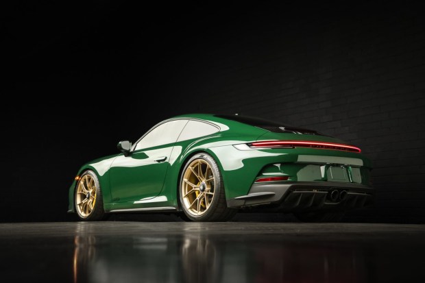 2022 911 GT3 Touring photo 2