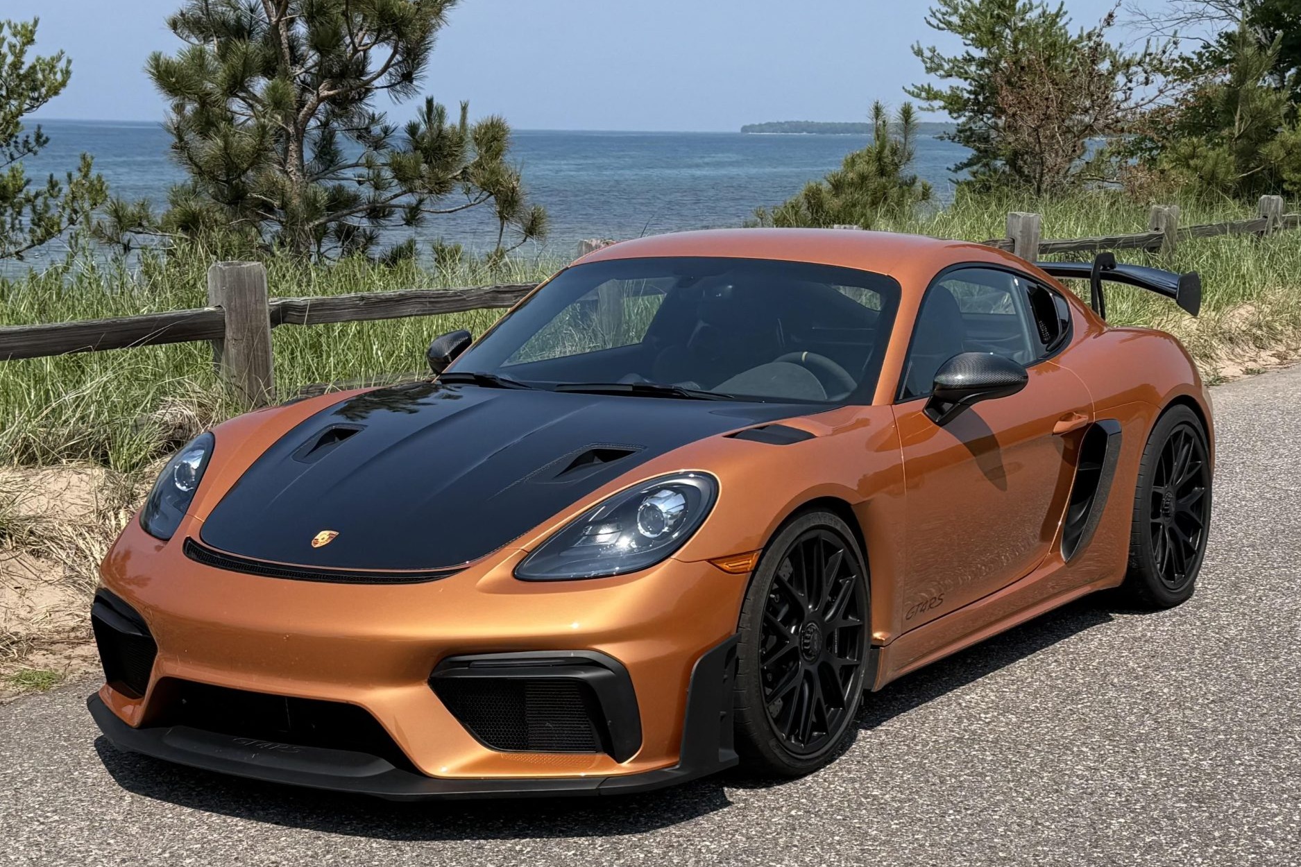 2023 718 Cayman GT4 RS photo 2