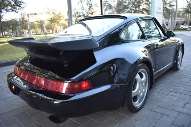 2021 911 Carrera photo 2