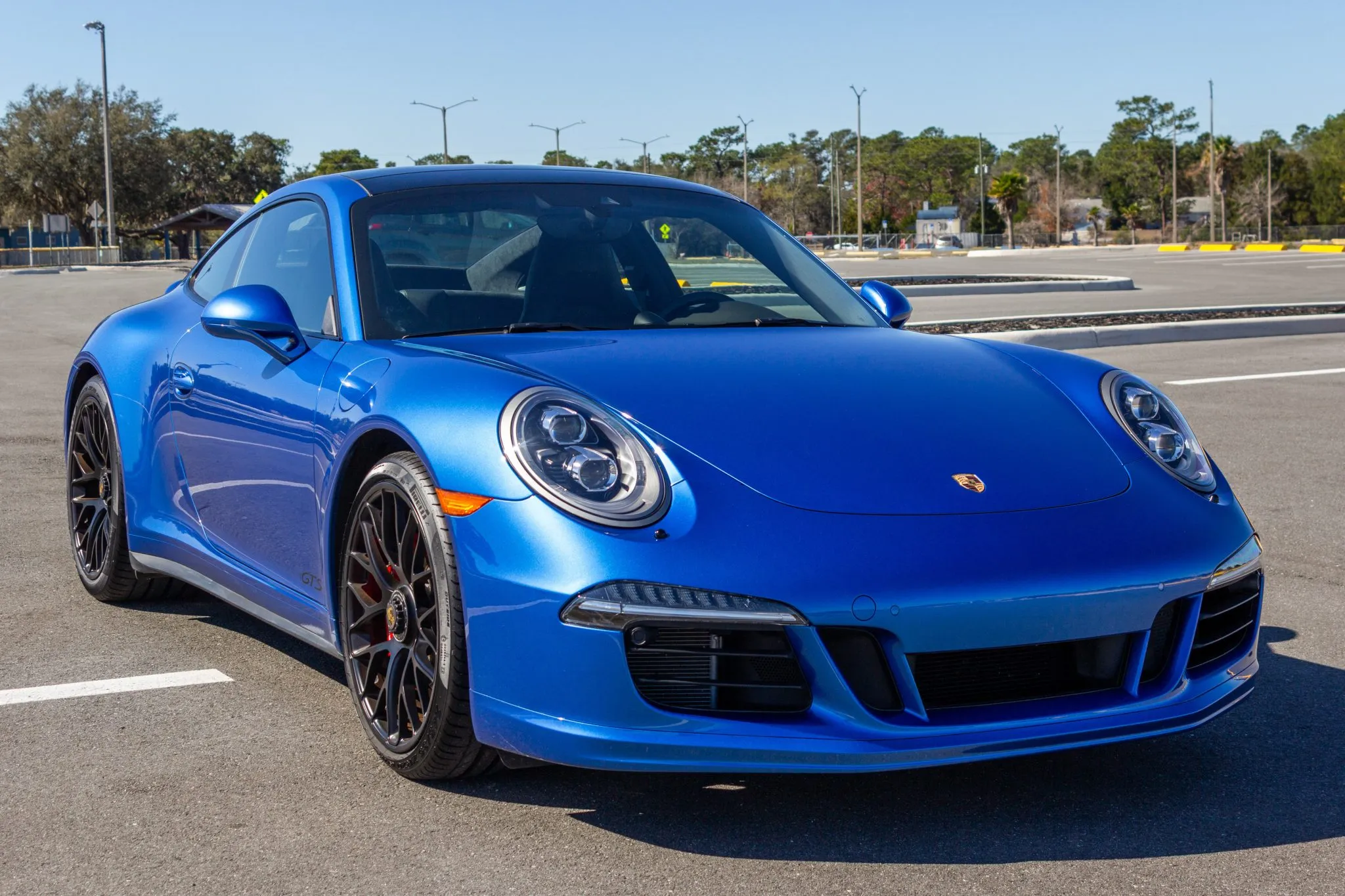 2016 Porsche 911 Carrera 4 GTS