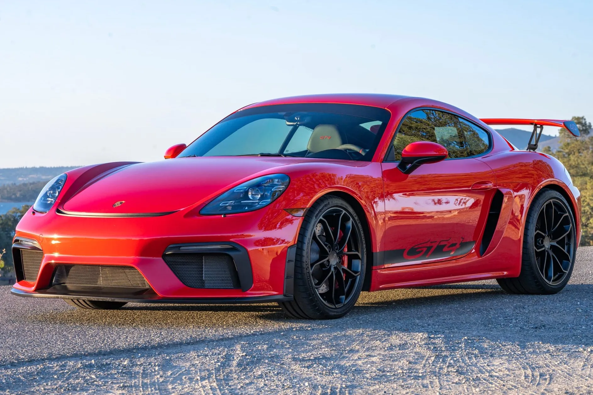 2022 718 Cayman GT4