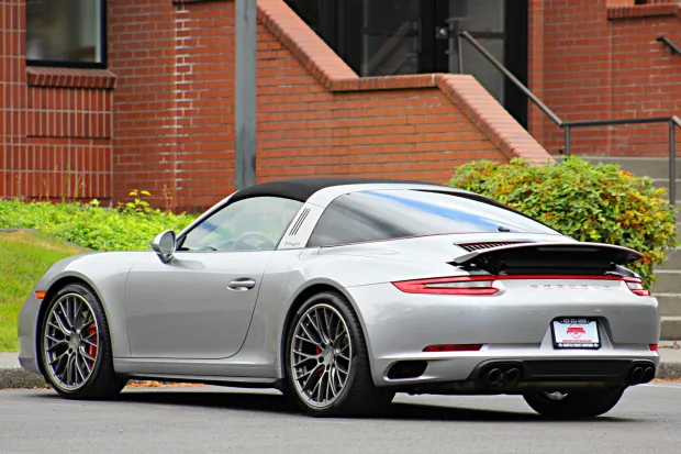2017 911 Targa 4S photo 2