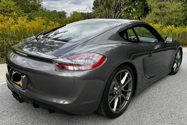 2015 Cayman S photo 2