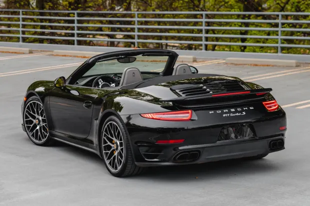 2015 911 Turbo S Cabriolet photo 2
