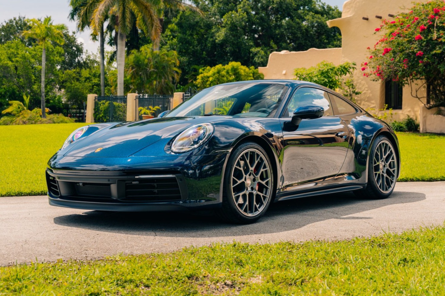2022 911 Carrera S photo 2