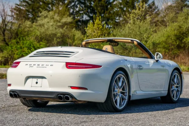 2013 911 Carrera Cabriolet photo 2