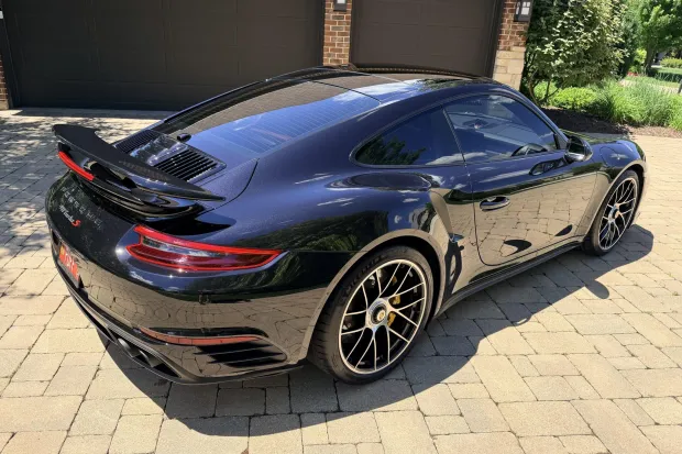 2019 911 Turbo S photo 2