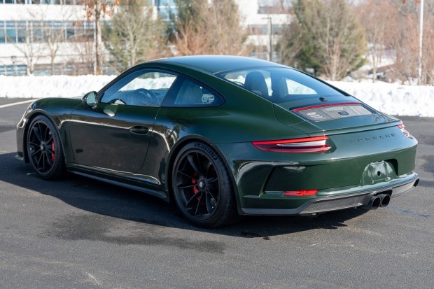 2018 911 GT3 Touring photo 2