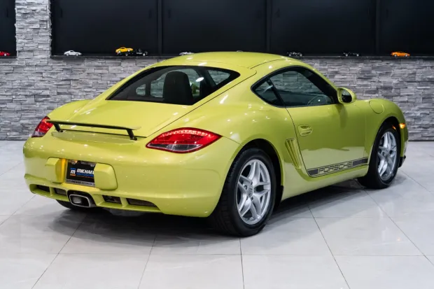 2012 Cayman Base photo 2