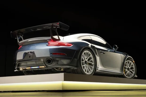 2018 911 GT2 RS photo 2