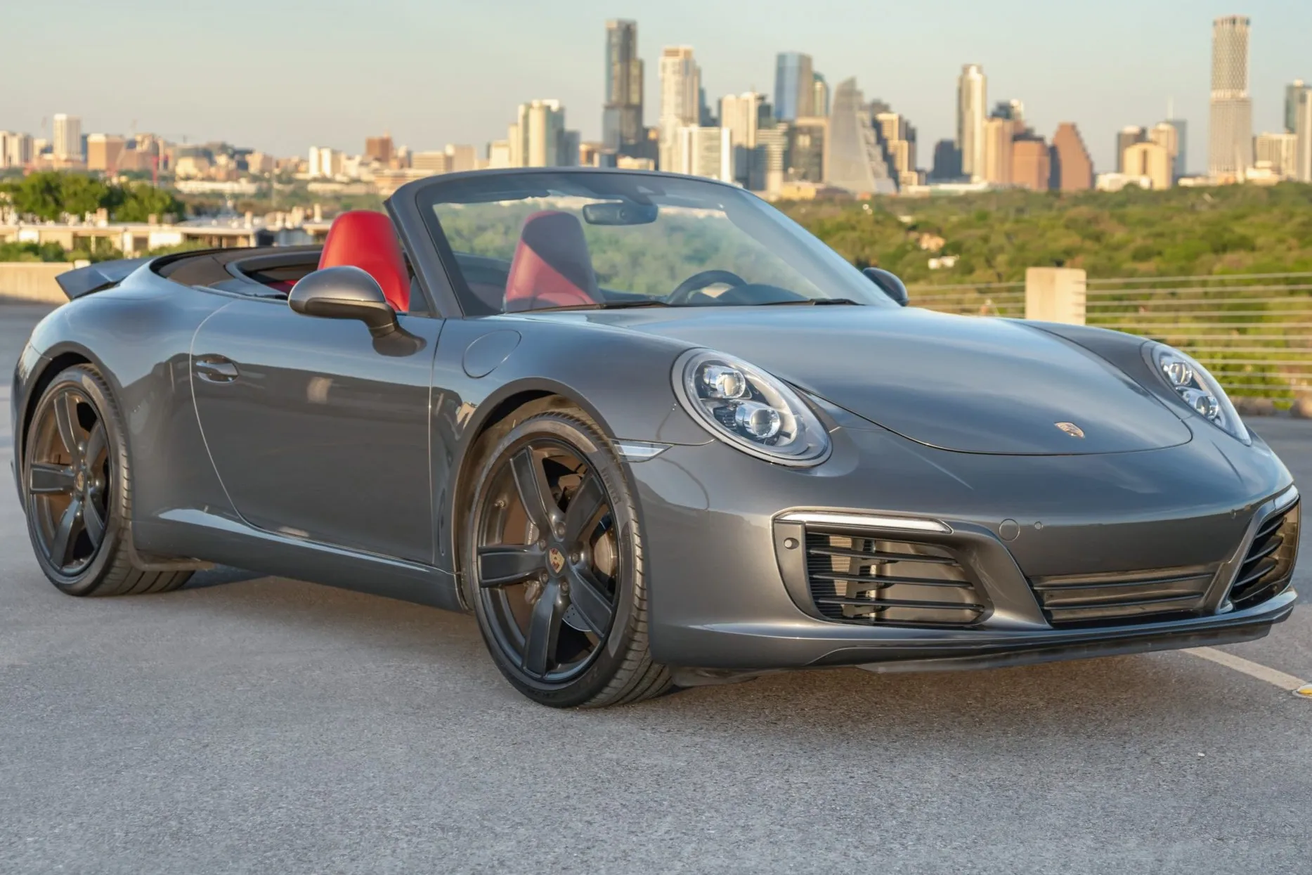 2018 Porsche 911 Carrera Cabriolet