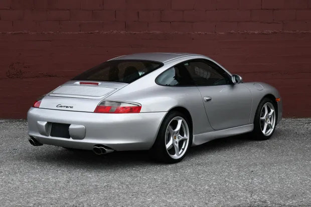 2004 911 Carrera photo 2
